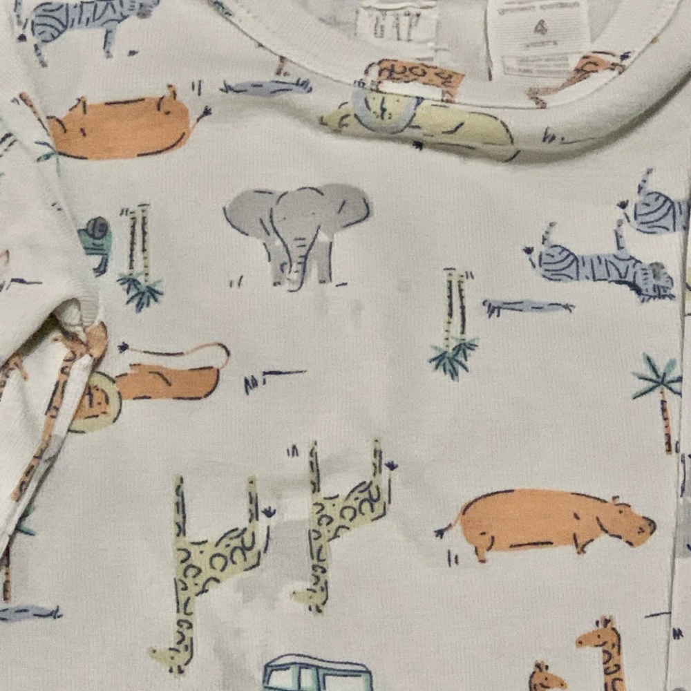 ❗️SOLD❗️Two Sets Gap PJS - Picture 5 of 5